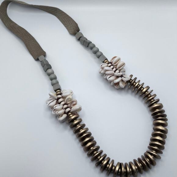 ⭐️Regan Allison Handmade Wood Bead Necklace - Picture 1 of 4